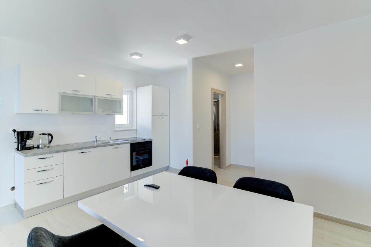 Apartmani Olimp スヴェティ・ユライ エクステリア 写真