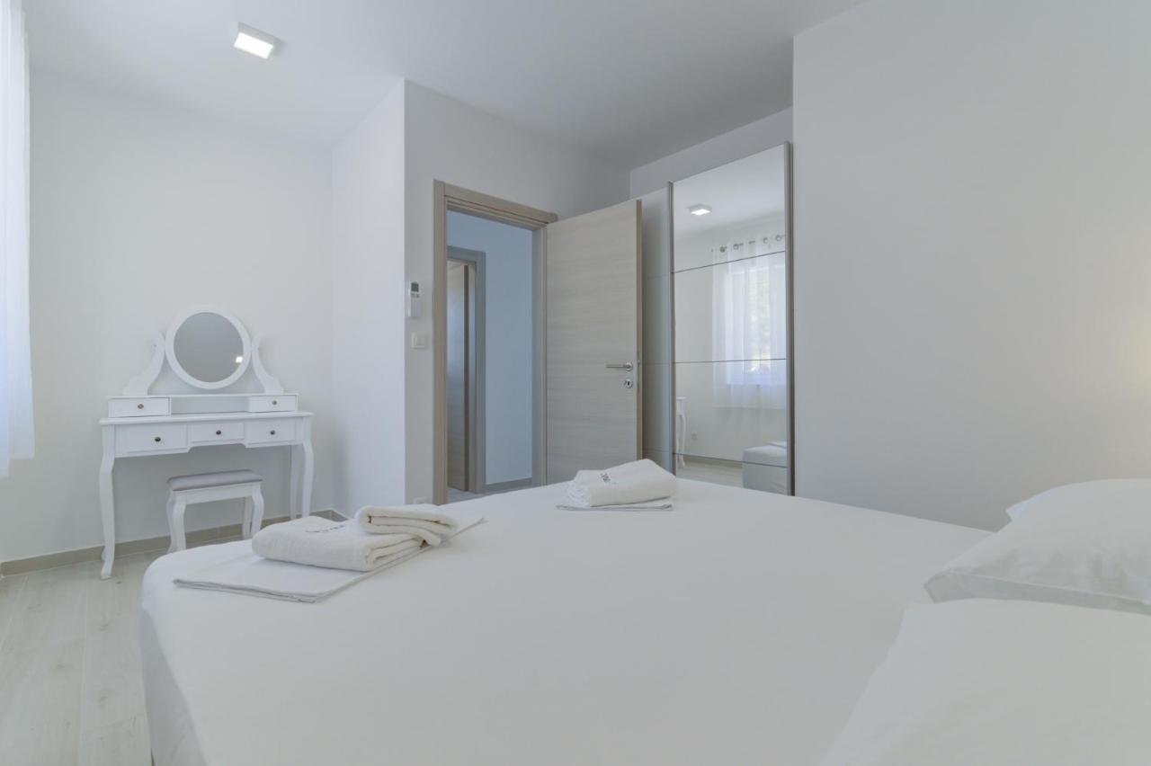 Apartmani Olimp スヴェティ・ユライ エクステリア 写真